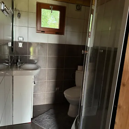 Nad Morzem - Деревянный коттедж Виселка